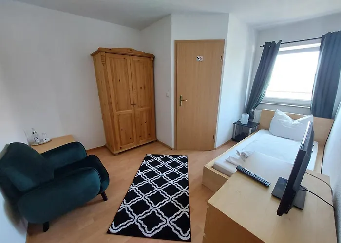 Brauereigasthof Schluesselkeller Inn *