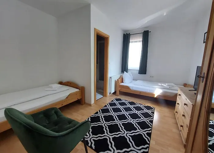 Brauereigasthof Schluesselkeller Inn *